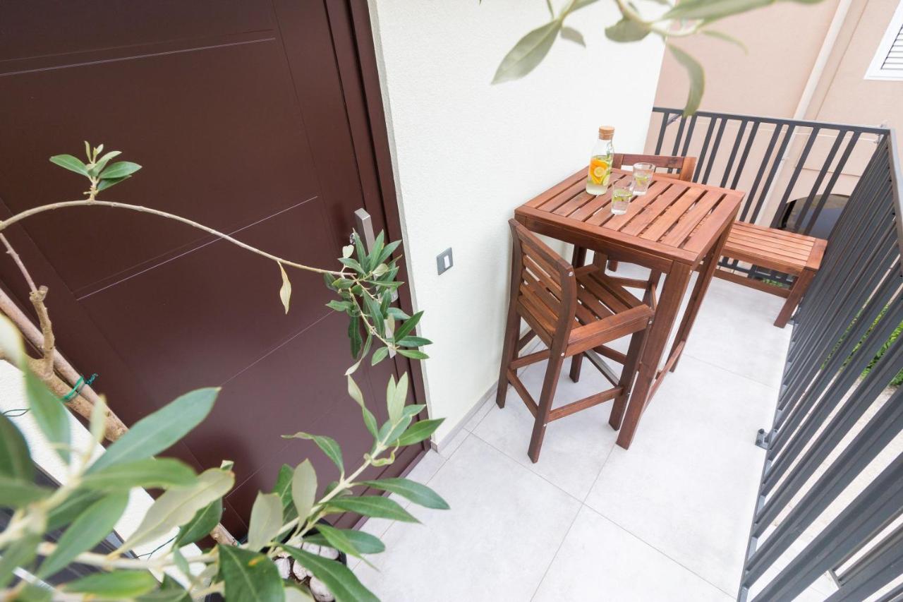 Seaview Apartments Baska 外观 照片